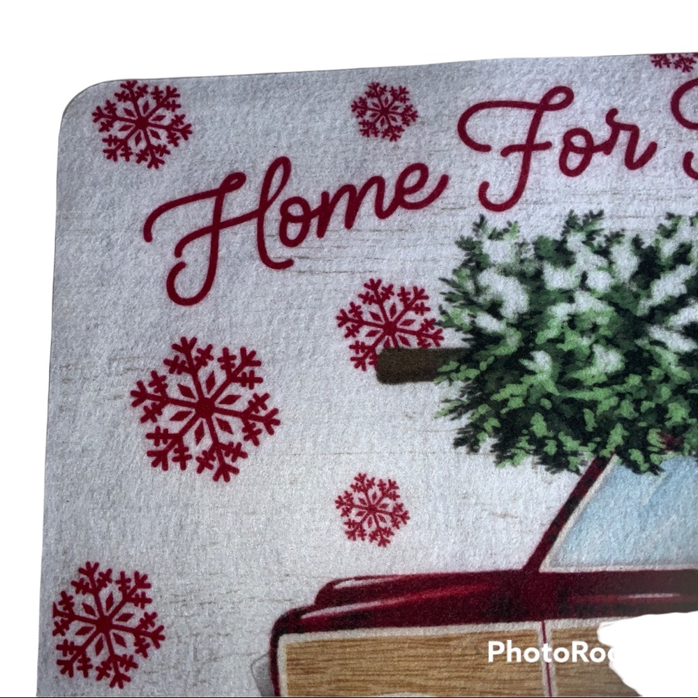 Peppermint & Pine Christmas ACCENT Rug 17.3” X 20.9” Vintage Station Wagon Tree - Picture 7 of 14